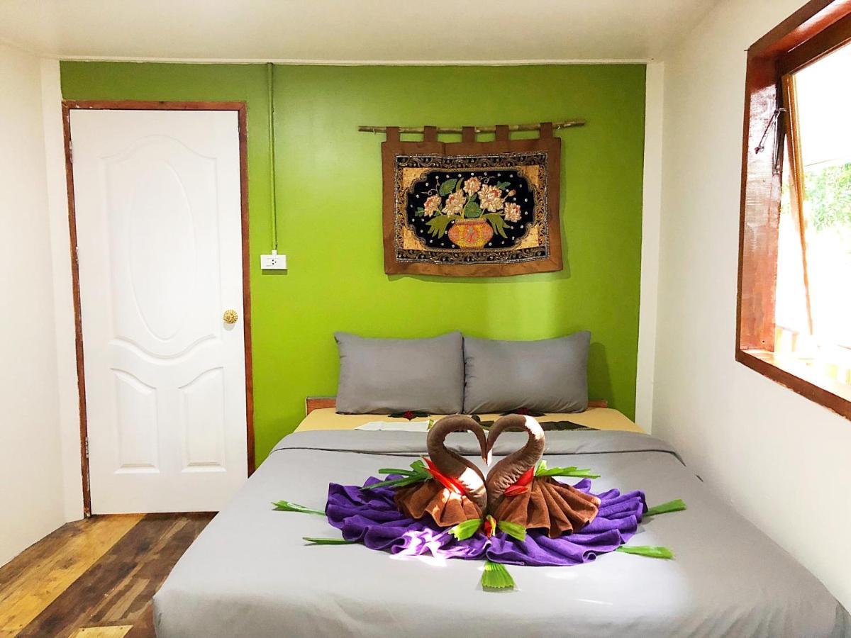 Sunflower Guesthouse And Animal Rescue - Koh Lipe Extérieur photo